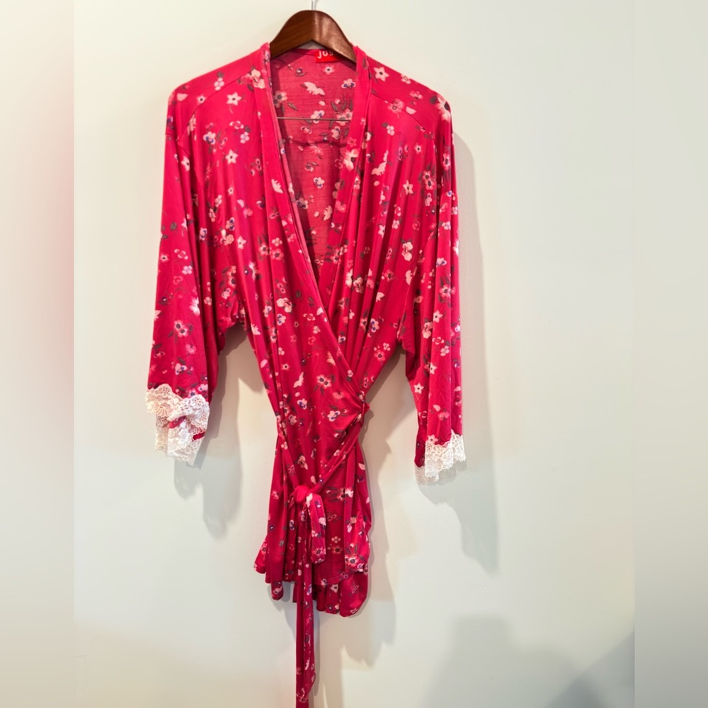 Natori Red Floral Women's Robe Size XL